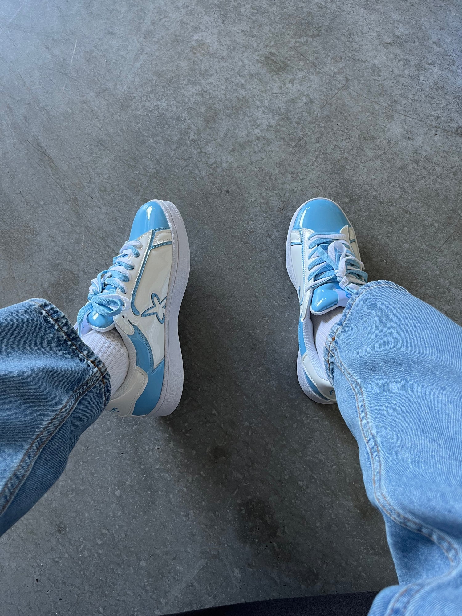 nos sneakers