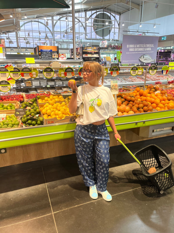 look lemon tee + flowers blue pant + Azura sneakers