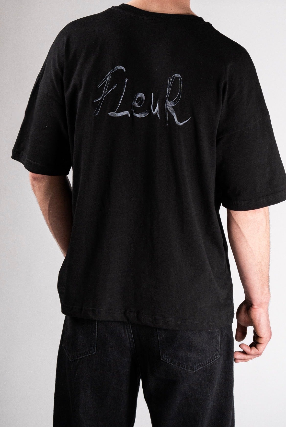 Fleur Dark Grey - Tee