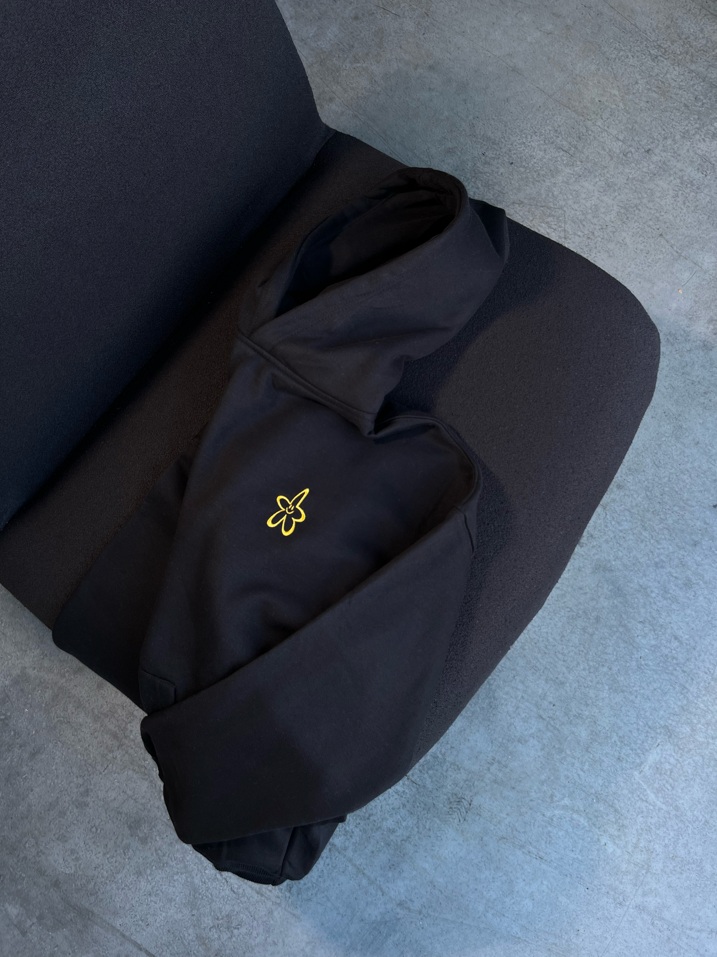 Black Yellow - Hoodie